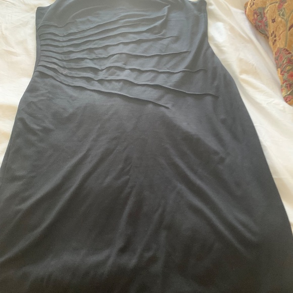 Le Château Sheath Sleeveless Sunburst Dress — Black (US XXL) - Picture 3 of 5